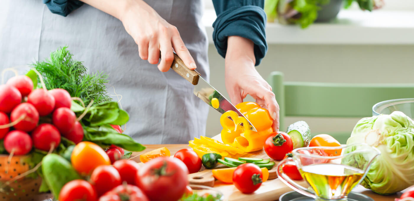 【事例解説】オイシックスのビジネスモデルをリーンキャンバスで徹底分析｜起業アイデアに活かす9つの視点